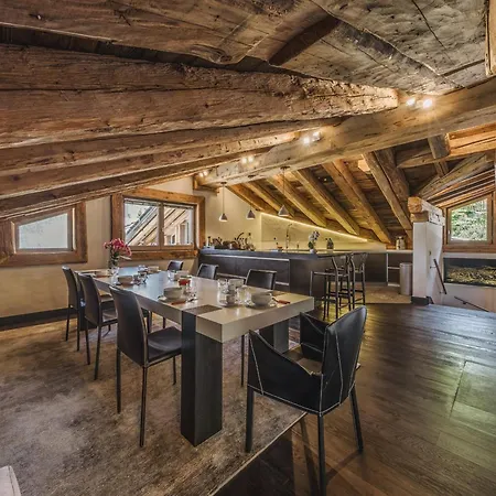 Artic - 5 Bedrooms - - 1550 Courchevel