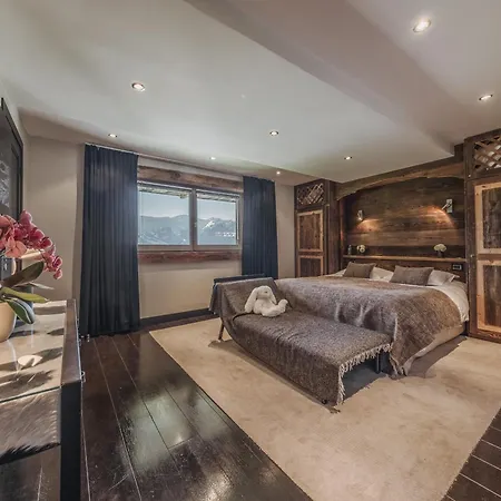 Artic - 5 Bedrooms - - 1550 * Courchevel