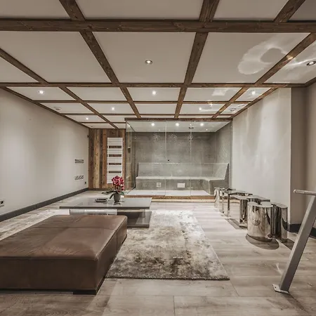 Artic - 5 Bedrooms - - 1550 Chalet Courchevel