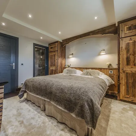 Chalet Artic - 5 Bedrooms - - 1550 Courchevel