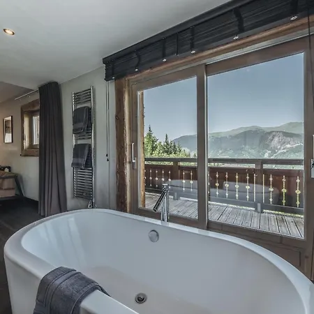 Artic - 5 Bedrooms - - 1550