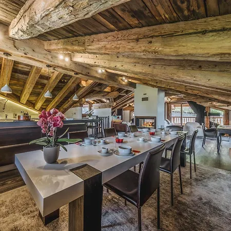 Artic - 5 Bedrooms - - 1550 Chalet *