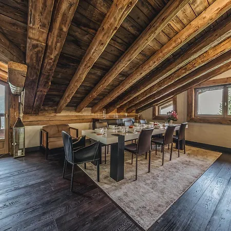 Artic - 5 Bedrooms - - 1550 *